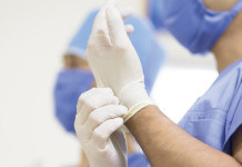 Orgullo nacional: un argentino creó un guante que salva vidas