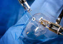Los robots quirúrgicos llegan al campo de la oftalmología