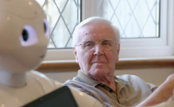 El cuidado de los mayores en España: personas más que robots