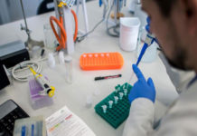 Cómo funciona el laboratorio del Garrahan, que ya realizó más de 800 testeos de coronavirus