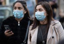 Las mascarillas protegen del covid-19 tanto a los usuarios como a quienes los rodean