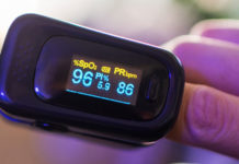 Los oxímetros podrían ser más eficaces que el termómetro para ayudar a detectar el COVID-19 en adultos mayores