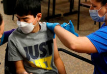 Covid-19: inicia la vacunación de menores de 12 a 17 años con factores de riesgo