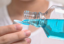 Covid-19: el enjuague bucal inactivaría el virus en los humanos